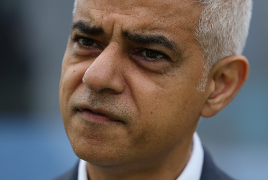 «Η έξοδος της Βρετανίας από την ΕΕ έχει κοστίσει στη χώρα πάνω από 140 δις λίρες έως τώρα»