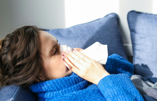 SOS από επιστήμονες για τη γρίπη των πτηνών: «Ισχυρές ενδείξεις» ότι ο ιός πέρασε για πρώτη φορά από τα θηλαστικά στον άνθρωπο