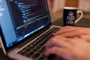 Αυξήθηκαν οι διαδικτυακές απάτες στο lockdown, τι πρέπει να προσέξετε