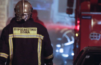 Φωτιά στο Πέραμα: «Απειλήθηκε όλο το Λεκανοπέδιο, να μην υπάρχουν δεξαμενές καυσίμων σε γειτονιές» λέει ο δήμαρχος