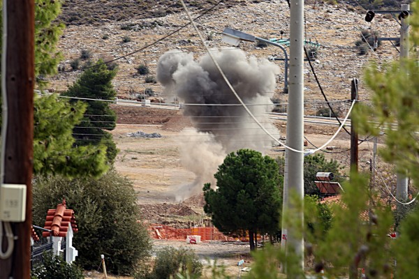 Συρία: Ο στρατός ανακαταλήπτει περιοχή και βομβαρδίζει νότια της Δαμασκού