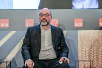 Αρναούτογλου προς Κομισιόν: Οι συνεπείς πολίτες πληρώνουν τις ρευματοκλοπές και η κυβέρνηση σιωπά