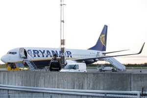 «Σκόντο» στους ναύλους η Ryanair, ενόψει δημοψηφίσματος