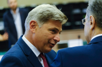 Φαραντούρης: Ζητά ευρωπαϊκή παρέμβαση για τα κόκκινα δάνεια στην Ελλάδα