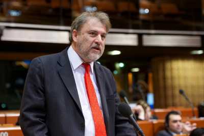 Παρεμβάσεις Μαριά κατά της παραχώρησης των 14 αεροδρομίων στη Fraport