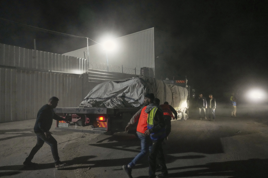 «Σταγόνα στον ωκεανό» της φρίκης η βοήθεια που έφθασε στη Γάζα μετά τον τρίμηνο αποκλεισμό