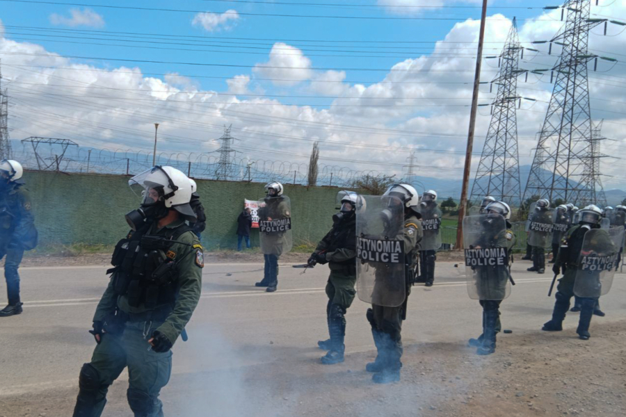 Καταδίκη ΚΚΕ για την επίθεση ΜΑΤ σε διαδηλωτές κατά την επίσκεψη Μητσοτάκη στην Κοζάνη