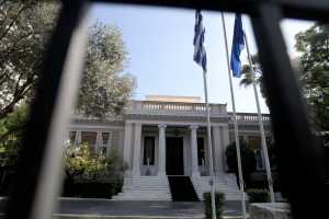 Μαξίμου: Ο κ. Μητσοτάκης υιοθετεί πλήρως τις θέσεις του ΔΝΤ για την Ελλάδα