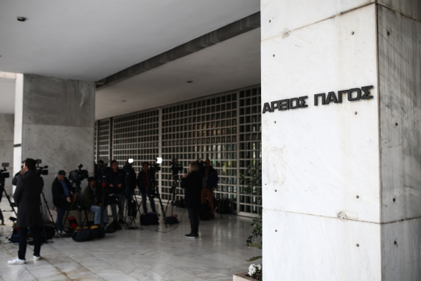 Δάνεια νόμου Κατσέλη: Με την πλάτη στον τοίχο τράπεζες και funds