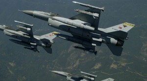 ΓΕΑ: Ελληνικά F-16 απέτρεψαν παρενόχληση των Τούρκων στο Σινούκ που μετέφερε τον αρχηγό ΓΕΣ