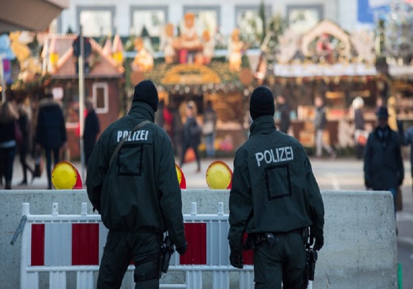 Βερολίνο: Η αστυνομία δοκιμάζει τις κάμερες αναγνώρισης προσώπων στο σιδηροδρομικό σταθμό