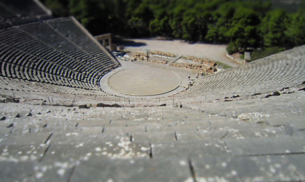 Φεστιβάλ Αθηνών Επιδαύρου 2026: Οι παραστάσεις που θα δούμε στην Επίδαυρο το καλοκαίρι