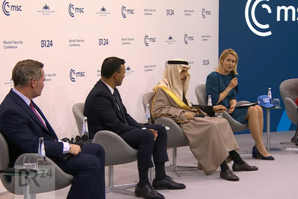 Διάσκεψη Ασφαλείας του Μονάχου: Κάλας σε Γουόλτς - «Μας χρειάζεστε, ακόμα και στη ζούγκλα τα ζώα συνεργάζονται»