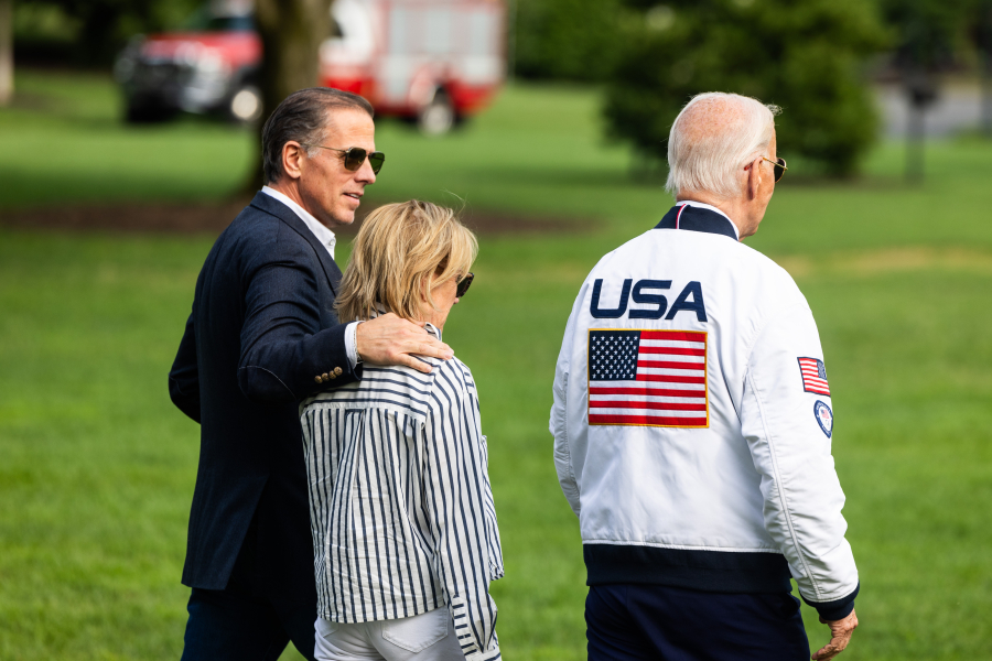 Ο Τζο Μπάιντεν απένειμε χάρη στον γιο του, Χάντερ