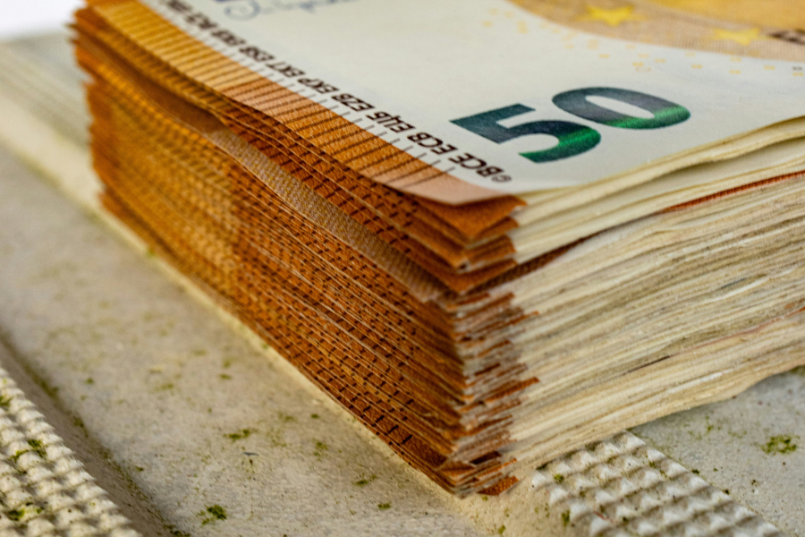 Οι μεγάλες επιχειρήσεις πήραν τη μερίδα του λέοντος στα τραπεζικά δάνεια το 2024