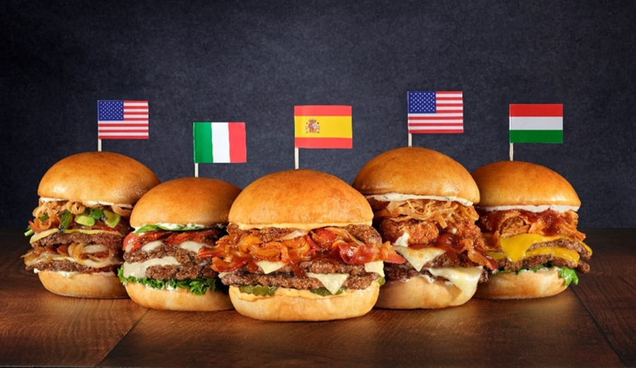World Burger Tour 2025: Το ταξίδι των κορυφαίων burgers ξεκινά από το Hard Rock Cafe Athens