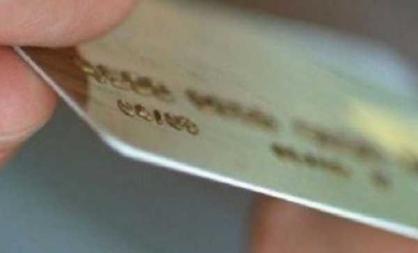 Μόνο με κάρτα οι συναλλαγές άνω των 70 ευρώ στα νησιά