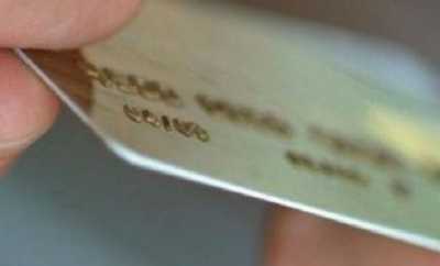 Μόνο με κάρτα οι συναλλαγές άνω των 70 ευρώ στα νησιά