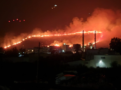 Λήξη συναγερμού στο Αλιβέρι: Τα εναέρια μέσα οριοθέτησαν την φωτιά