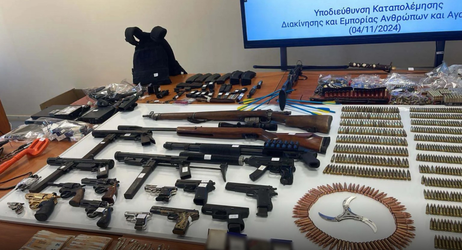 Το ελληνικό FBI ξετρύπωσε μεγάλο οπλοστάσιο λίγα 24ωρα μετά την φονική έκρηξη στους Αμπελόκηπους