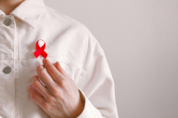 ΕΟΔΥ: Αυξήθηκαν τα περιστατικά HIV με ακαθόριστο τρόπο μετάδοσης