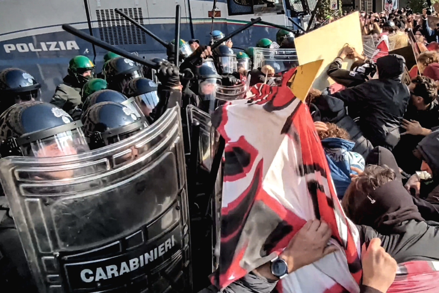 Ιταλία: Συγκρούσεις διαδηλωτών με την αστυνομία στο Τορίνο - Πορείες σε πάνω από 50 πόλεις (Βίντεο)