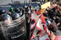 Ιταλία: Συγκρούσεις διαδηλωτών με την αστυνομία στο Τορίνο - Πορείες σε πάνω από 50 πόλεις (Βίντεο)
