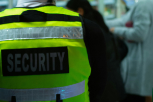 ΕΚΑ: Απλήρωτοι οι εργαζόμενοι φύλακες στην «Κολοσσός» - Δεν καταβλήθηκε ούτε δώρο Χριστουγέννων