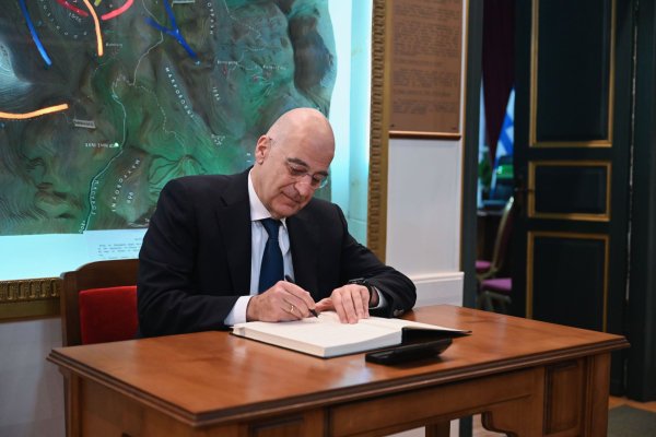 Είχε δίκιο ο Δένδιας για το «διάβημα» στην πρέσβη - Τι διαρρέουν γαλλικές πηγές