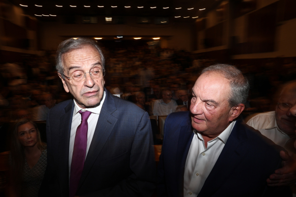 Ο Βασίλης Φεύγας «δικαίωσε» τους πρώην πρωθυπουργούς για τον γάμο των ομόφυλων και τη διαγραφή Σαμαρά