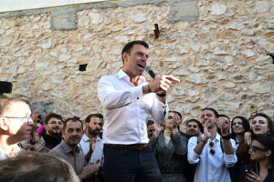 Στο όνομα της ...δημοκρατίας αλλοιώνουν τη λαϊκή ετυμηγορία!