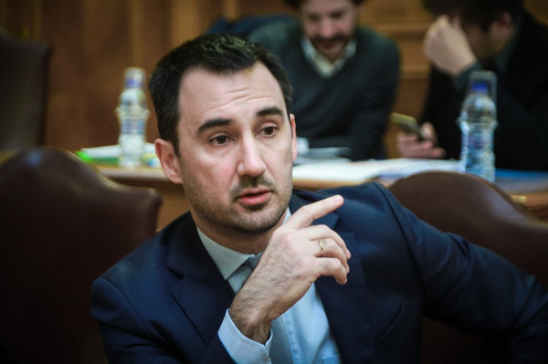 Χαρίτσης: Όποιος αρνείται τα ζητήματα στην απόδοση ιθαγένειας «δεν έχει επαφή με την πραγματικότητα»