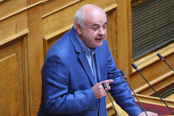 Ο Καραθανασόπουλος έβαλε στη θέση του τον Καιρίδη