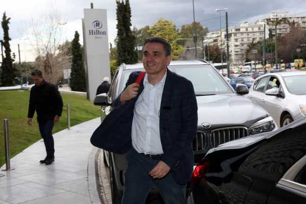 Φεύγει το κουαρτέτο με... ορθάνοιχτα εργασιακό και ασφαλιστικό