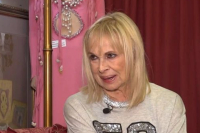 Άννα Φόνσου: «Η Αλίκη Βουγιουκλάκη ήταν το μεγαλύτερο είδωλο μου» (Βίντεο)