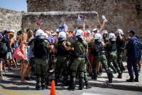 Ρόδος - Άφιξη Ισραηλινών τουριστών: Ένταση και προσαγωγές στο λιμάνι