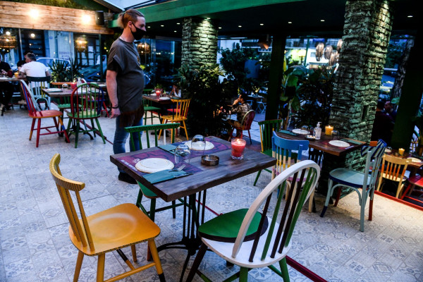 Εστίαση: Πάνω από 21.000 οι αιτήσεις για επιδότηση - Σε στάση αναμονής χιλιάδες επιχειρηματίες