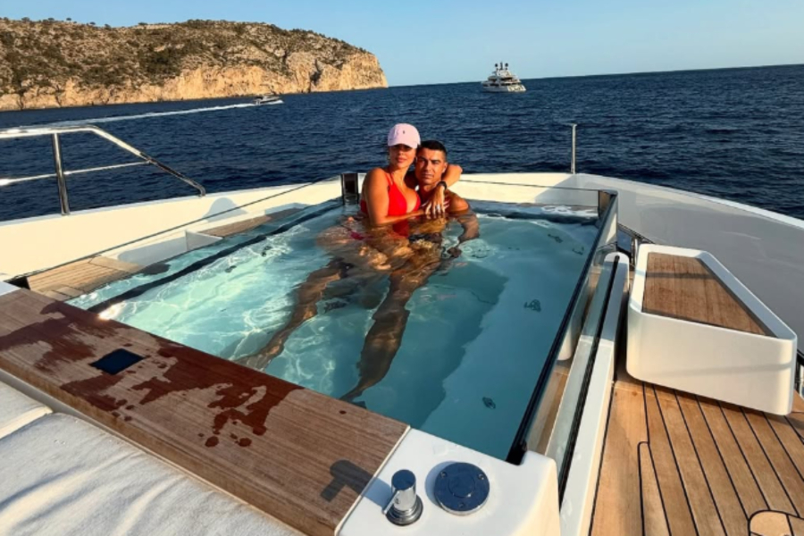 Κριστιάνο Ρονάλντο: Διακοπές σε Σκιάθο και Σκόπελο με υπερπολυτελές σκάφος (Εικόνα, Βίντεο)