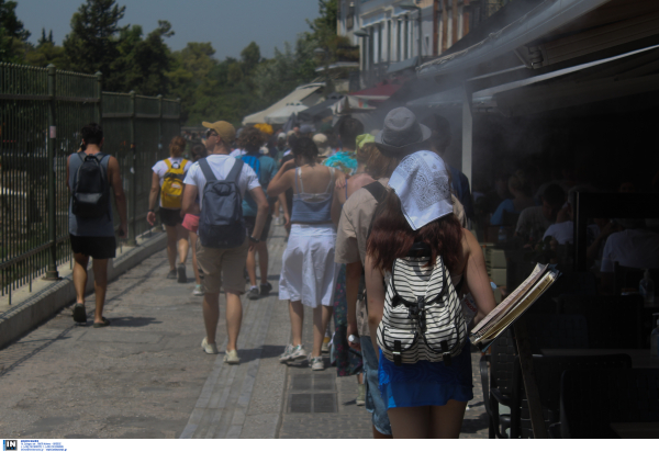 «Καμίνι» η χώρα που θυμίζει 1987: Τι είχε συμβεί τότε, γιατί αυτός ο καύσωνας είναι χειρότερος και οι προβλέψεις