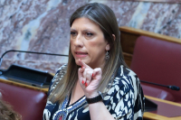 «Μαλλιά κουβάρια» Ζωή - Καιρίδης στη Βουλή