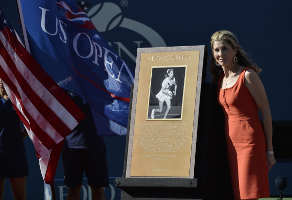 Μόνικα Σέλες: Η θρύλος του τένις αποκάλυψε ότι πάσχει από μυασθένεια Gravis