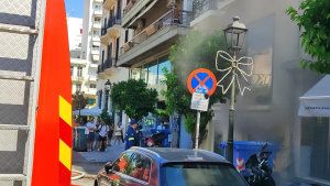 Φωτιά τώρα στο κέντρο της Θεσσαλονίκης (Εικόνες)