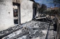 Φωτιά σε Βοιωτία, Δυτική Αττική, Ρέθυμνο, Αργολίδα, Φωκίδα: 118 τα κατεδαφιστέα σπίτια και κτίρια