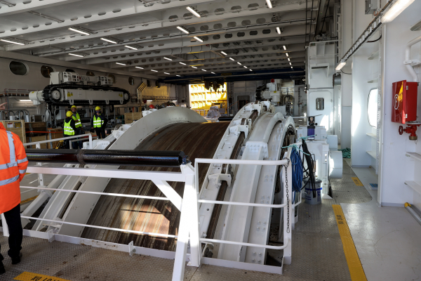 Τα αγκάθια στις διαπραγματεύσεις για την ηλεκτρική διασύνδεση Κρήτης - Κύπρου