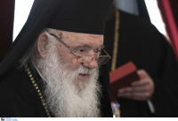 Νέο μήνυμα από την Ιερά Σύνοδο: Η Εκκλησία ούτε πολιτεύεται ούτε «κομματίζεται»