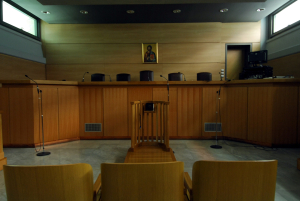 Φυλάκιση 16 μηνών με αναστολή στον επιβάτη που προκάλεσε αναγκαστική προσγείωση στο αεροδρόμιο «Μακεδονία»