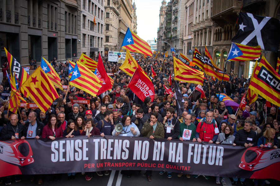 Ισπανία: Τριήμερη απεργία των μηχανοδηγών μετά τα φονικά δυστυχήματα