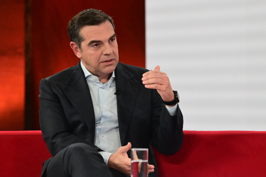 Αλέξης Τσίπρας: Μαθήματα ουσιαστικής αντιπολίτευσης - Πυκνώνει στο εξής τις παρεμβάσεις του