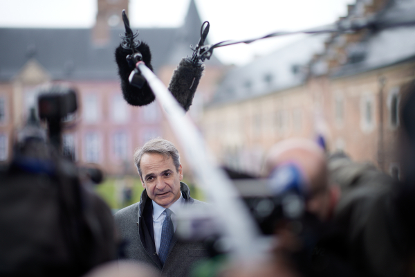 Δεν θα πάει στο «Συμβούλιο Ειρήνης» του Τραμπ ο Μητσοτάκης