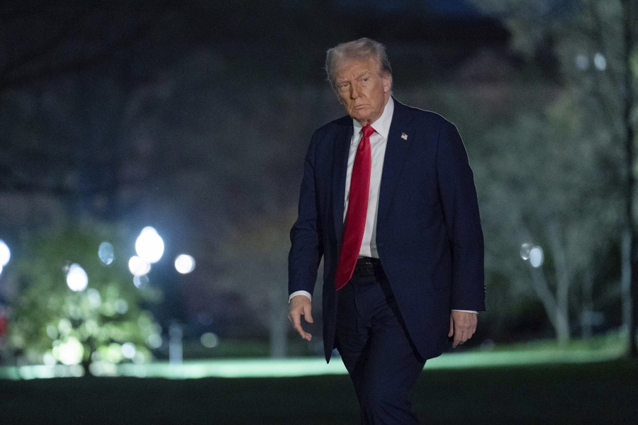 ΗΠΑ: Στα χαρακώματα για εμπορικό πόλεμο Καναδάς και Μεξικό - Πόσο θα στοιχίσουν στους Αμερικανούς οι δασμοί